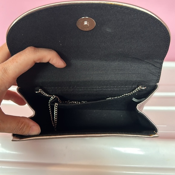 Satin clutch - Picture 4 of 6